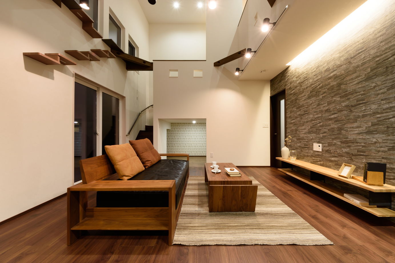 マイホームタナカ 「愛猫との暮らしをデザインする家づくり」×「家事動線を繋ぐインナーガレージの家」の建築実例画像8