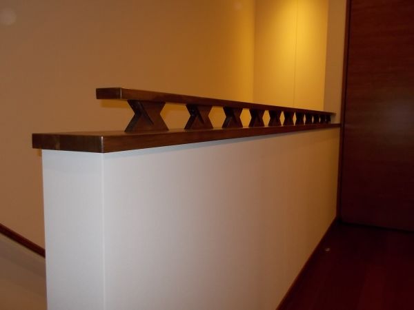 アルファホーム／オーガニックハウス新潟 造作家具を多数採用。フランク・ロイド・ライトの普遍の真髄が息づく、近代モダニズム的デザイン住宅の建築実例画像6