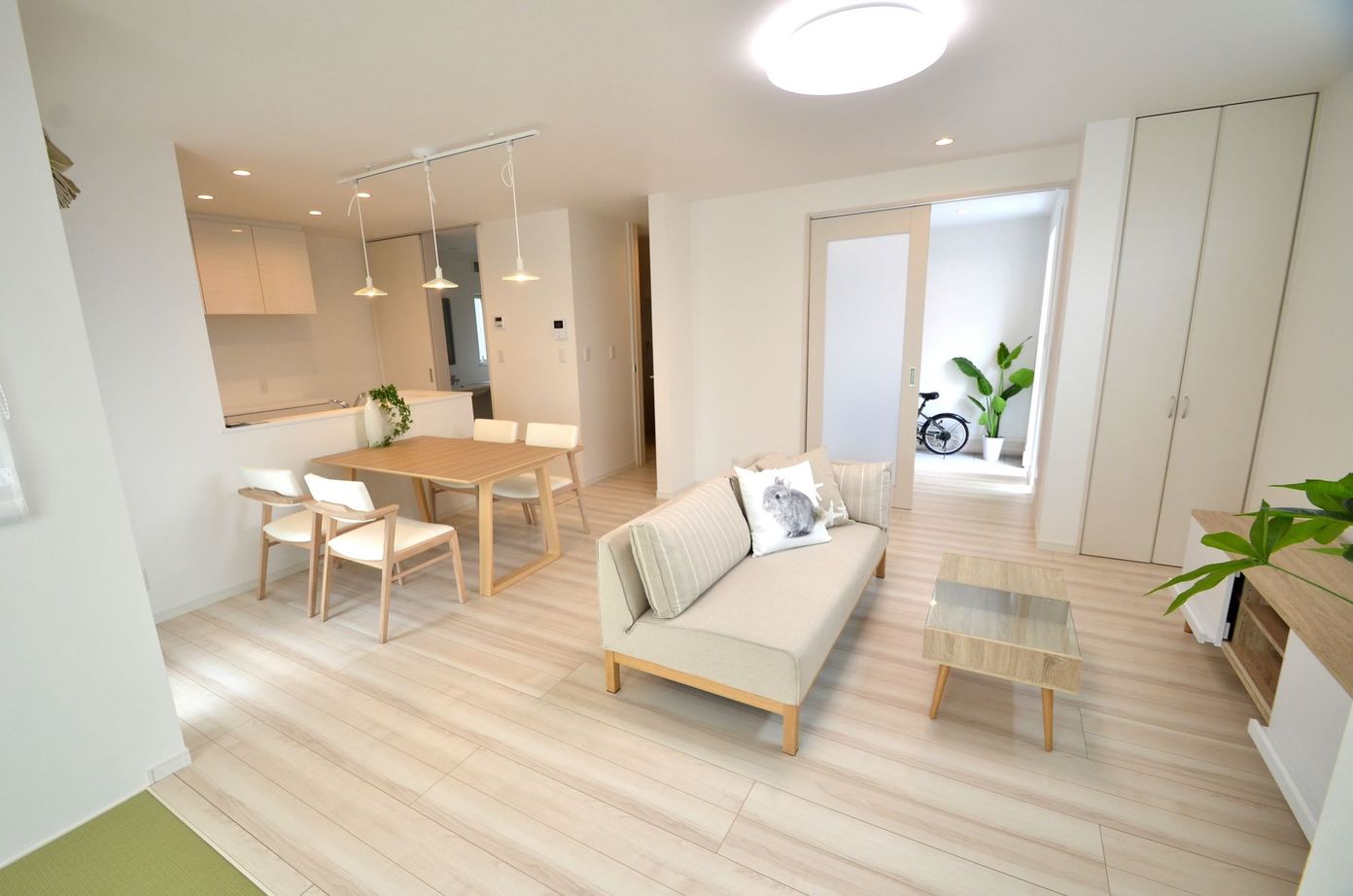 ジブンハウス 【本体価格1130万円／4LDK／1階和室あり／30坪台／間取図有】北欧デザイン×シンプルモダンの建築実例画像5