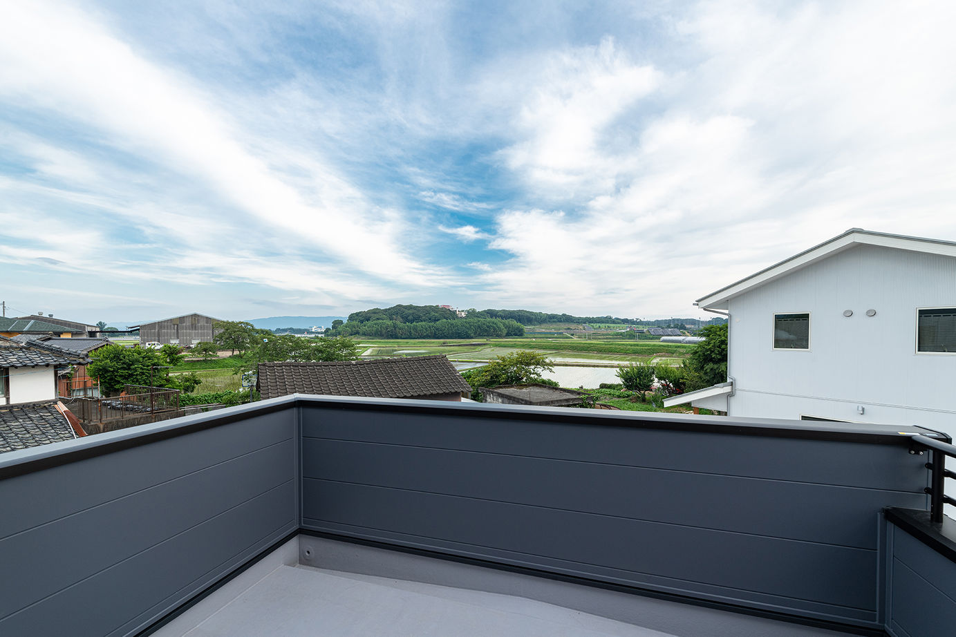 ジブンハウス 【1000万円～1499万円／4LDK／1階和室あり／家事動線／収納充実】肩肘はらないシンプルハウスの建築実例画像9