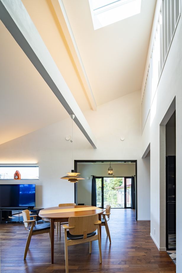 スマトチ <甲斐市｜小屋裏収納｜4人家族>外壁も室内も塗り壁で仕上げた和モダンデザインの平屋の建築実例画像3