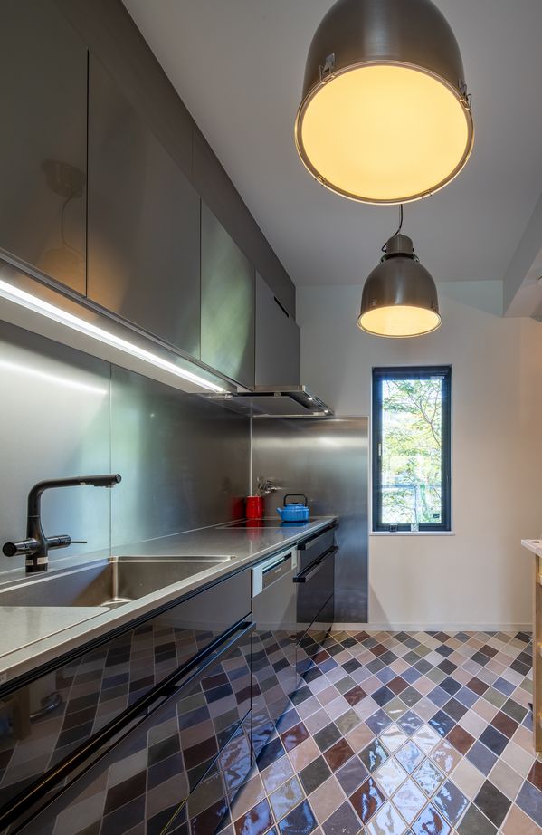 スマトチ <甲斐市｜小屋裏収納｜4人家族>外壁も室内も塗り壁で仕上げた和モダンデザインの平屋の建築実例画像7