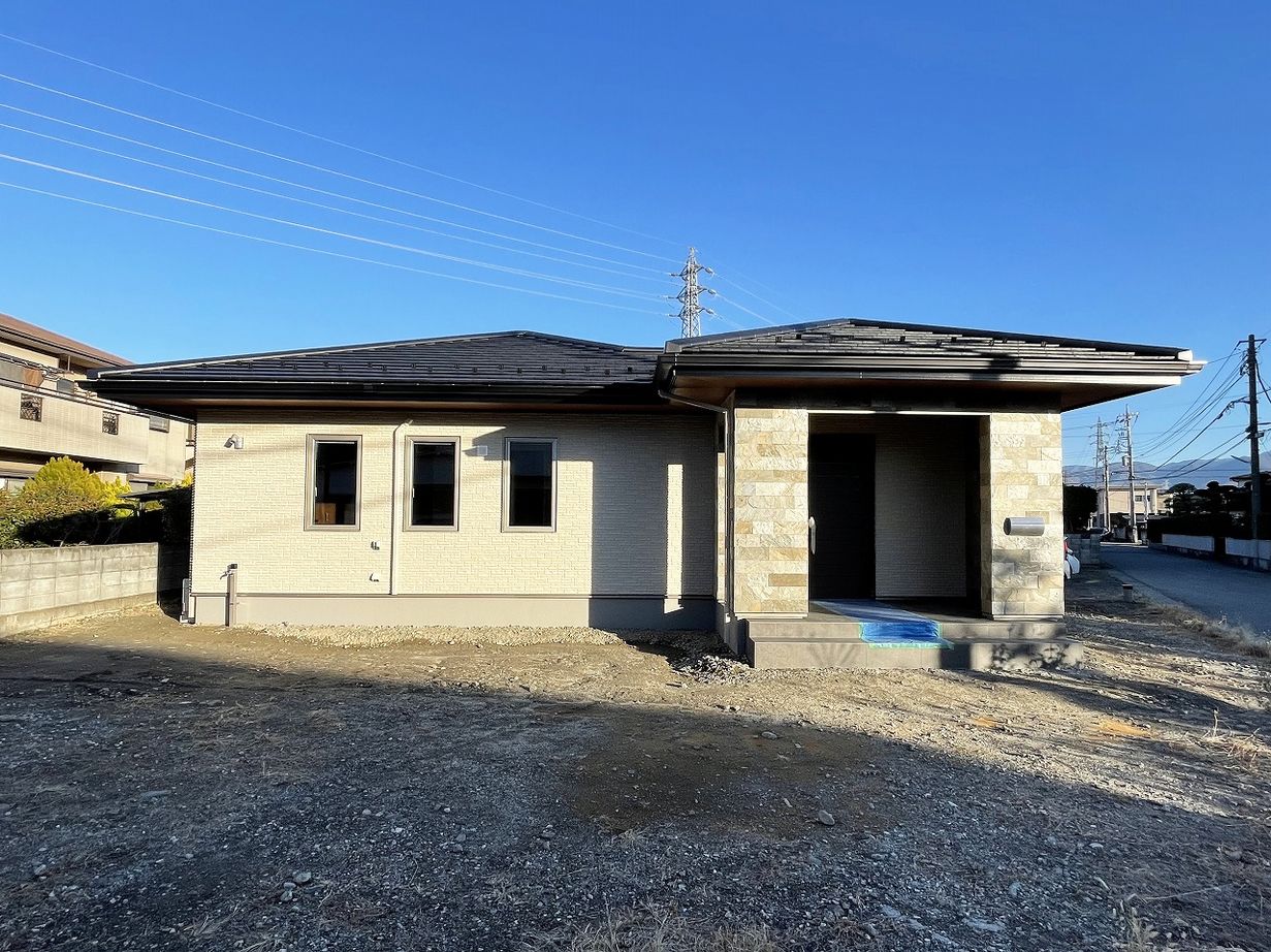 スマトチ <甲府市｜無垢材｜4人家族>ゆったりとしたLDKを中心に、ワンフロアで暮らしやすさを実現した平屋住宅の建築実例画像5