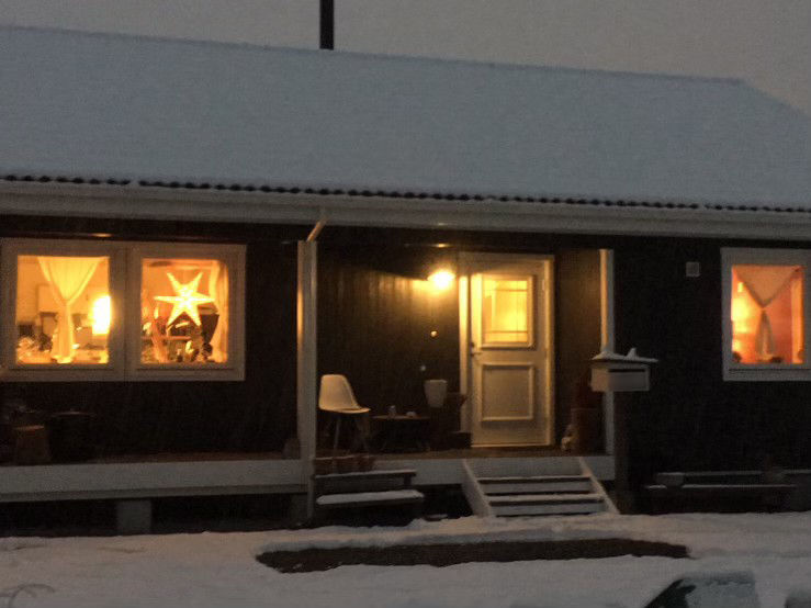 スマトチ <山梨県中央市｜薪ストーブ｜4人家族>家族の想いがたくさん詰まった暖炉のある北欧テイストな平屋の建築実例画像8