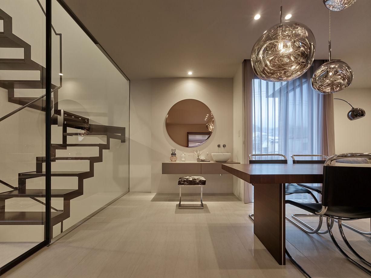 RIPARO 建築デザイナーと実施設計のコラボで、デザインも機能も納得の３階建て二世帯住宅にの建築実例画像3