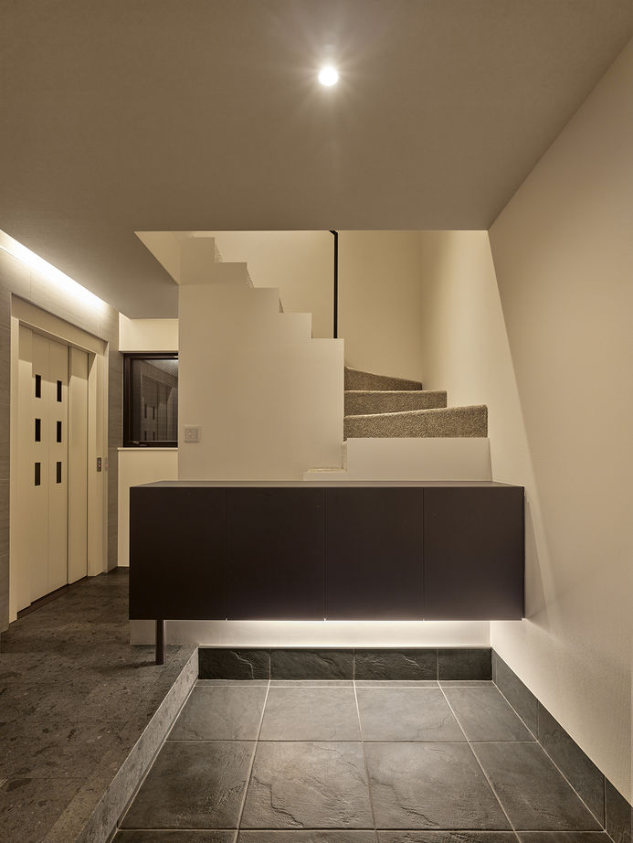 RIPARO 建築デザイナーと実施設計のコラボで、デザインも機能も納得の３階建て二世帯住宅にの建築実例画像10