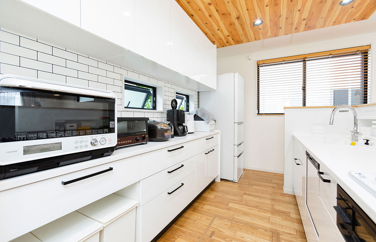 東栄住宅（YUTO-IE） 【延床37.6坪／間取図有】リモートを活用。400km離れた場所から遊び心溢れる住まいをカタチにの建築実例画像3