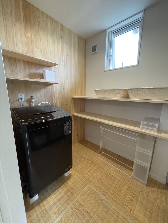 溝田建築設計 家族の集いを中心に据えた、木と光が織りなす開放感あふれる邸宅の建築実例画像8