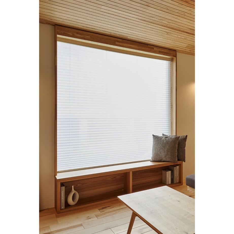 ハウスデザイン建築設計事務所 【山形市/リビングの大開口窓/杉板張りの勾配天井】木の温もりに包まれた２階リビングの家の建築実例画像3