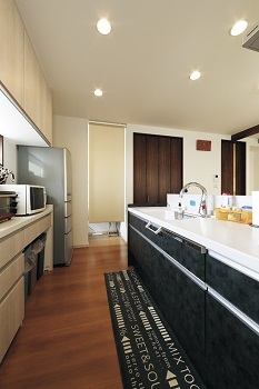 協栄ホーム　奈良店 【施工床面積38.5坪・1780万円】30歳夫婦が実現！土地探しからの注文住宅。技ありのライティングがポイントの建築実例画像4