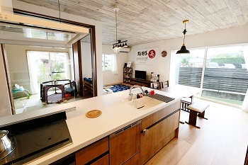 協栄ホーム　奈良店 【35坪1000万円台】奈良県生駒郡斑鳩町、子育てがしやすいヴィンテージテイストの家※間取りありの建築実例画像2