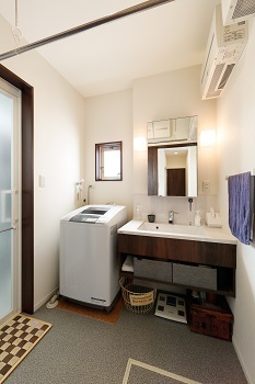 協栄ホーム　奈良店 【40坪2000万円台】奈良県北葛城郡広陵町、10キロ越えの太陽光発電搭載！上質な無垢フロアがつくる洗練空間の建築実例画像6