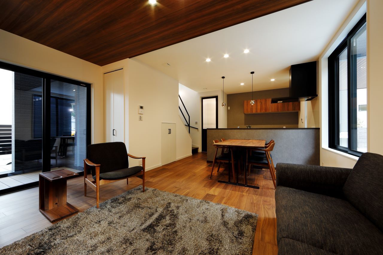 協栄ホーム　奈良店 【奈良県北葛城郡】災害に強い家を土地から。Cool＆Modernな、大人カッコイイ家の建築実例画像2