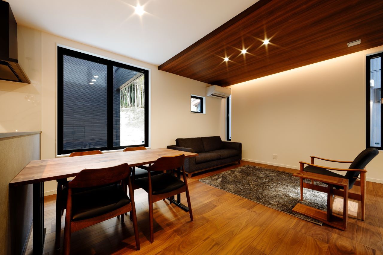 協栄ホーム　奈良店 【奈良県北葛城郡】災害に強い家を土地から。Cool＆Modernな、大人カッコイイ家の建築実例画像3