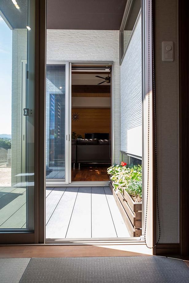 谷川建設 【無垢材／吹き抜け／ビルトインガレージ】自由設計で手に入れた”おひとりさま”マイホームの建築実例画像6