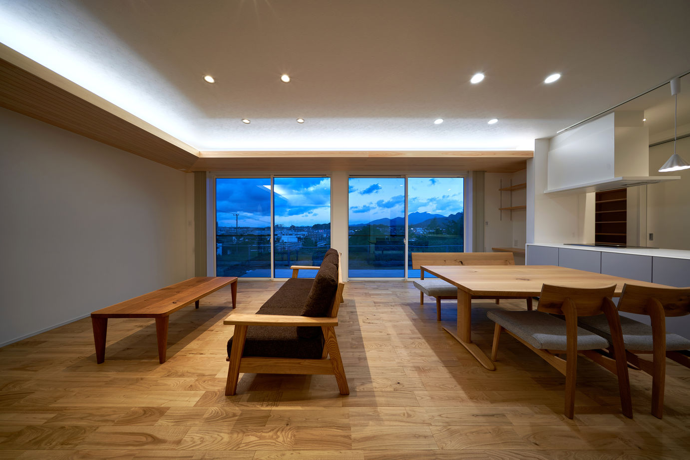 谷川建設 檜と光の相乗効果がもたらす快適な暮らしの建築実例画像2