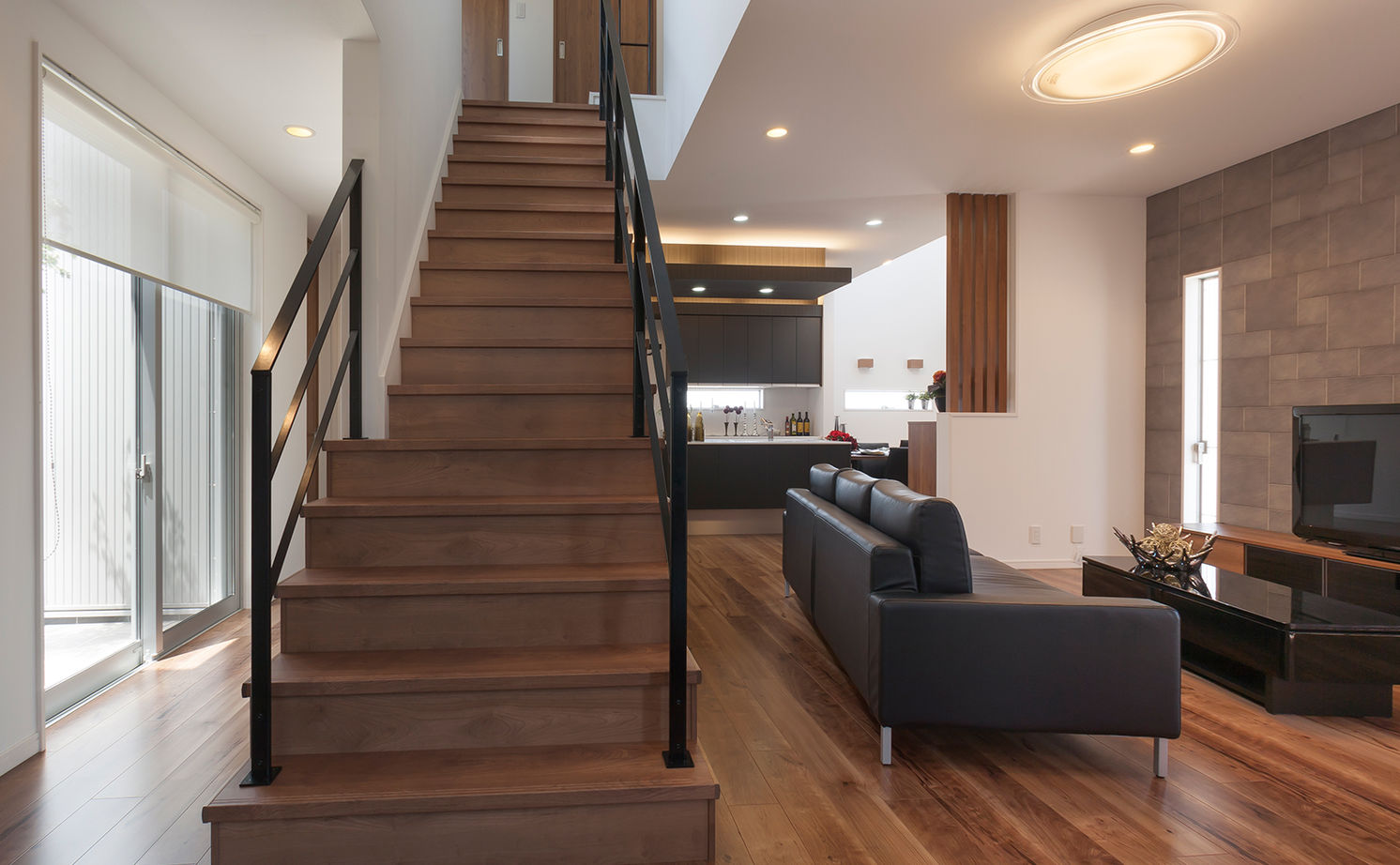 アーティックスホーム BY なかやしき 【2500万円/39坪/間取図有/アイランドキッチン】バルコニー×ウッドデッキでアウトドアリビングを楽しむの建築実例画像3