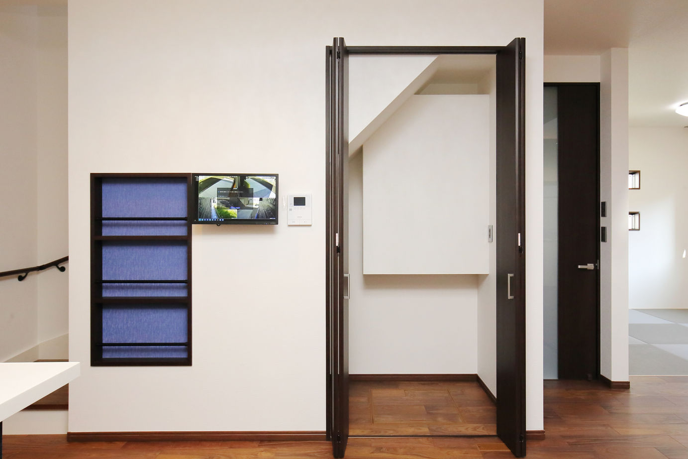 アーティックスホーム BY なかやしき 【3000万～3099万/47.5坪/北九州市】ビルトインガレージのあるかっこいい暮らしの家の建築実例画像8