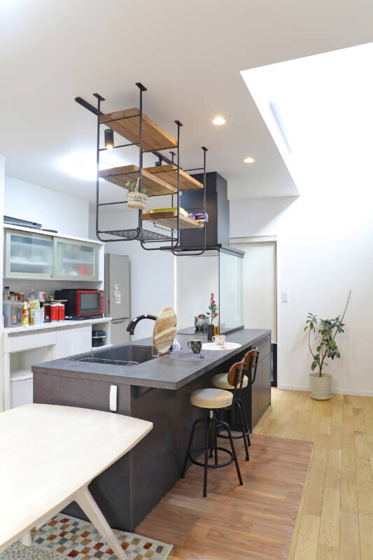 アーティックスホーム BY なかやしき デザイン性と機能性を両立させた、開放感あふれる上質な住空間の建築実例画像3