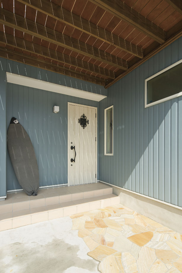 『湘南で家を建てるなら。』 サンキホーム 【湘南/藤沢市/1000万円台/27坪/自然素材】湘南ブルーとウッドデッキが美しい、サーファーズハウスに感動！の建築実例画像9