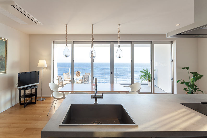 『湘南で家を建てるなら。』 サンキホーム 【湘南/鎌倉市/4000万円台以上/66坪/変形地】湘南の海を『一望』。レストランが一体となった店舗併用住宅！の建築実例画像3