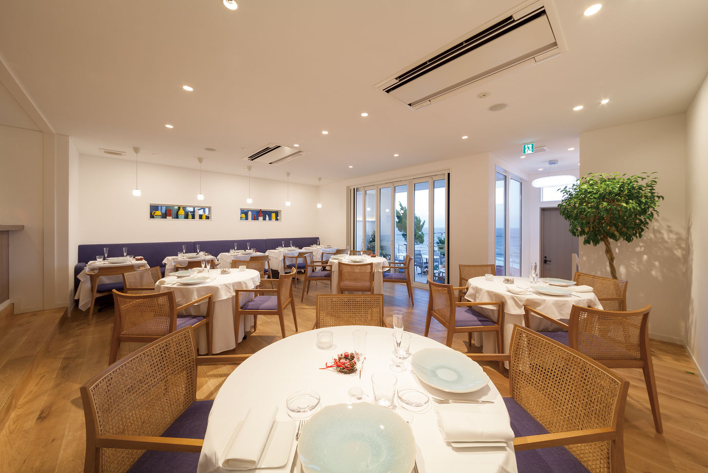 『湘南で家を建てるなら。』 サンキホーム 【湘南/鎌倉市/4000万円台以上/66坪/変形地】湘南の海を『一望』。レストランが一体となった店舗併用住宅！の建築実例画像9