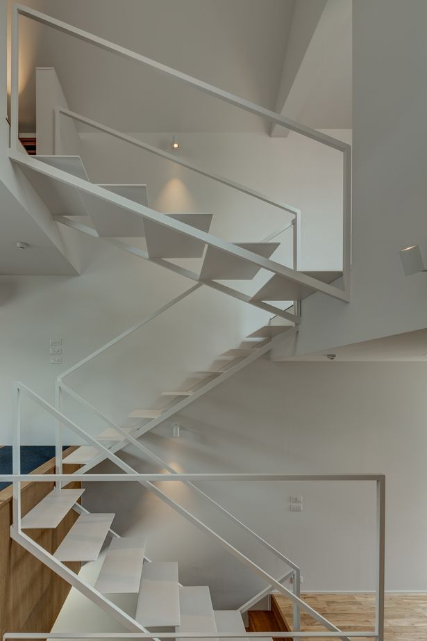 『湘南で家を建てるなら。』 サンキホーム 【ビルトインガレージ/2000万円台/22坪/間取り図あり/狭小地】限られた敷地で実現した、開放感に感動！の建築実例画像5