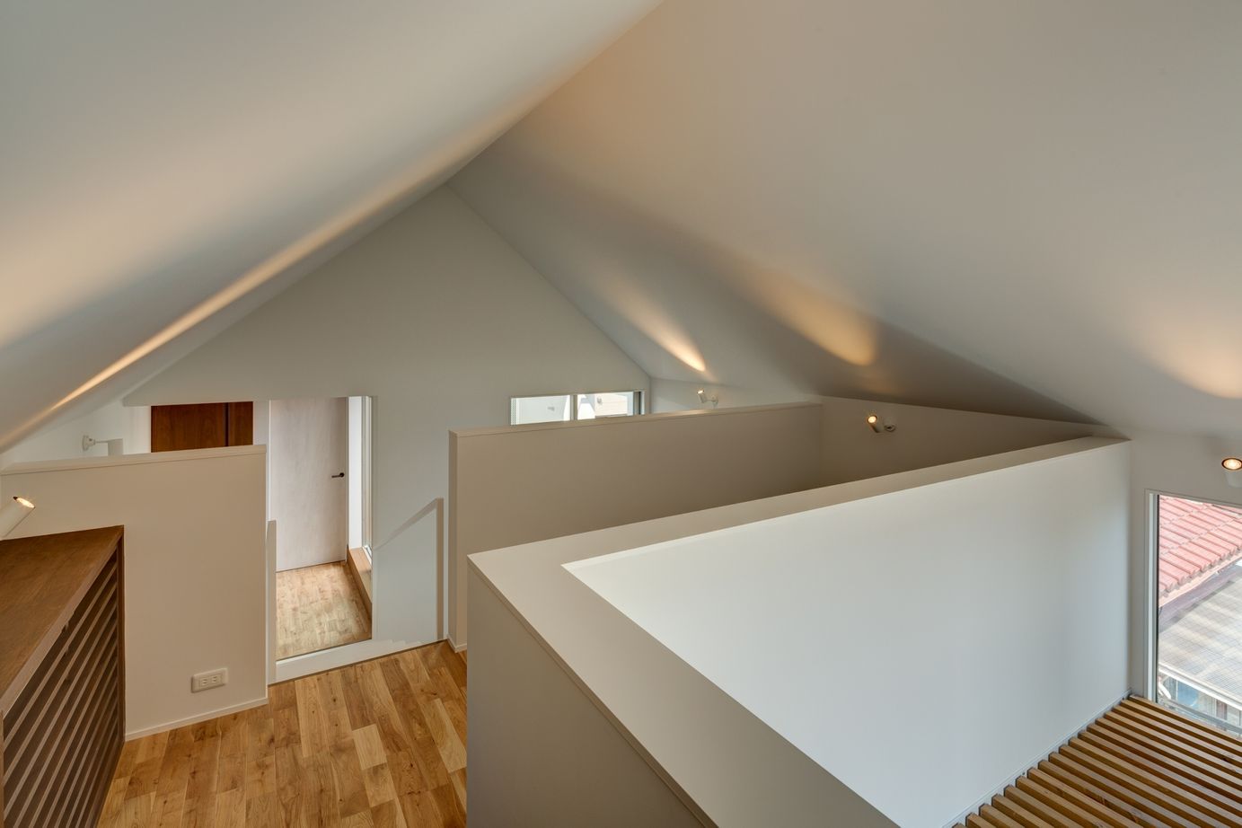 『湘南で家を建てるなら。』 サンキホーム 【ビルトインガレージ/2000万円台/22坪/間取り図あり/狭小地】限られた敷地で実現した、開放感に感動！の建築実例画像6