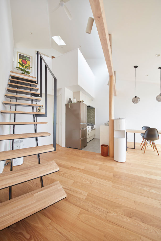 『湘南で家を建てるなら。』 サンキホーム 【湘南/逗子市/2000万円台/24坪/自然素材/間取り図有/海が見える家】高低差のある変形地でも。叶った夢。の建築実例画像3