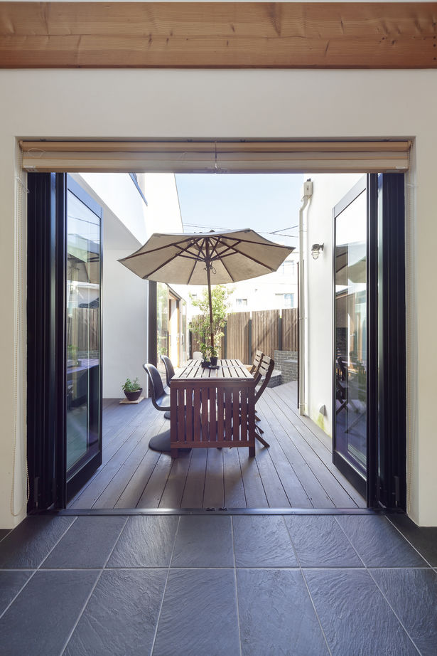 『湘南で家を建てるなら。』 サンキホーム 【湘南/藤沢市/4000万円台以上/61.4坪】光沢や水平ラインが美しい。鎌倉漆喰(R)に包まれる湘南の暮らし。の建築実例画像7