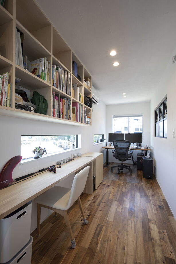 『湘南で家を建てるなら。』 サンキホーム 【湘南/藤沢市/33.3坪/吹き抜け/ボルダリング/土間】家族の会話を育む、青空に映えるナチュラルハウスの建築実例画像6