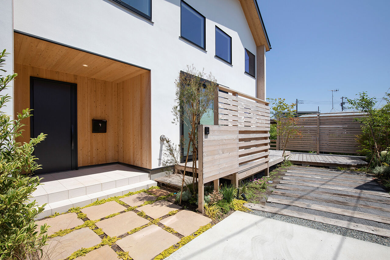 『湘南で家を建てるなら。』 サンキホーム 【湘南/藤沢市/33.3坪/吹き抜け/ボルダリング/土間】家族の会話を育む、青空に映えるナチュラルハウスの建築実例画像10