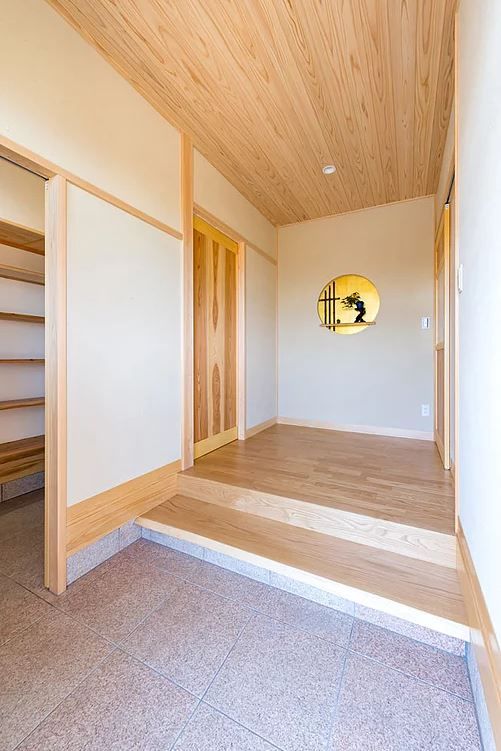 杉内建設 【本体価格2402万円/約41坪/平屋】梁丸太の現し×化粧垂木×真壁造り。和風建築ならではの設えのある平屋の建築実例画像6