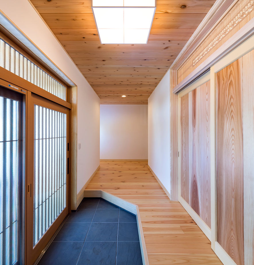 杉内建設 【本体価格2196万円/37坪/平屋】化粧垂木が美しい　自然素材をふんだんに使った小上がり畳がある和風の平屋の建築実例画像6