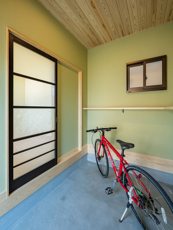 杉内建設 【本体価格2204万円/32坪】古建具を蘇らせ、イナゴ天井が華やかさを添える粋な純和風住宅の建築実例画像10