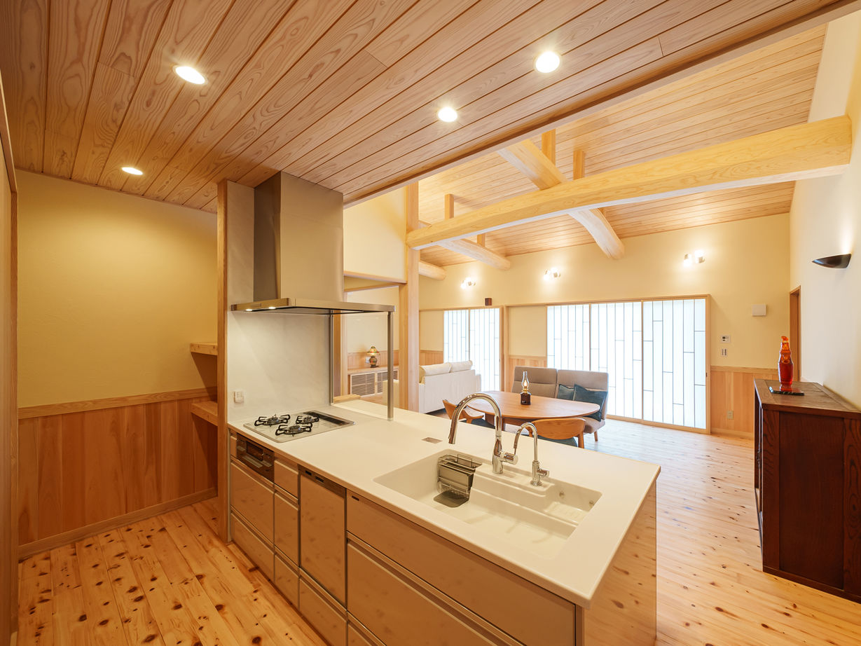 杉内建設 【本体価格2181万円/32坪/平屋】あみだ意匠障子が個性的な木曽檜が香る平屋の建築実例画像3