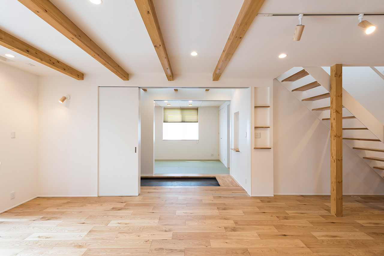 Nstyle+oneナカヒロハウジング 【2100～2199万円×ビルトインガレージ×鉄骨階段】和室とリビングがつながる開放的な住まいの建築実例画像4