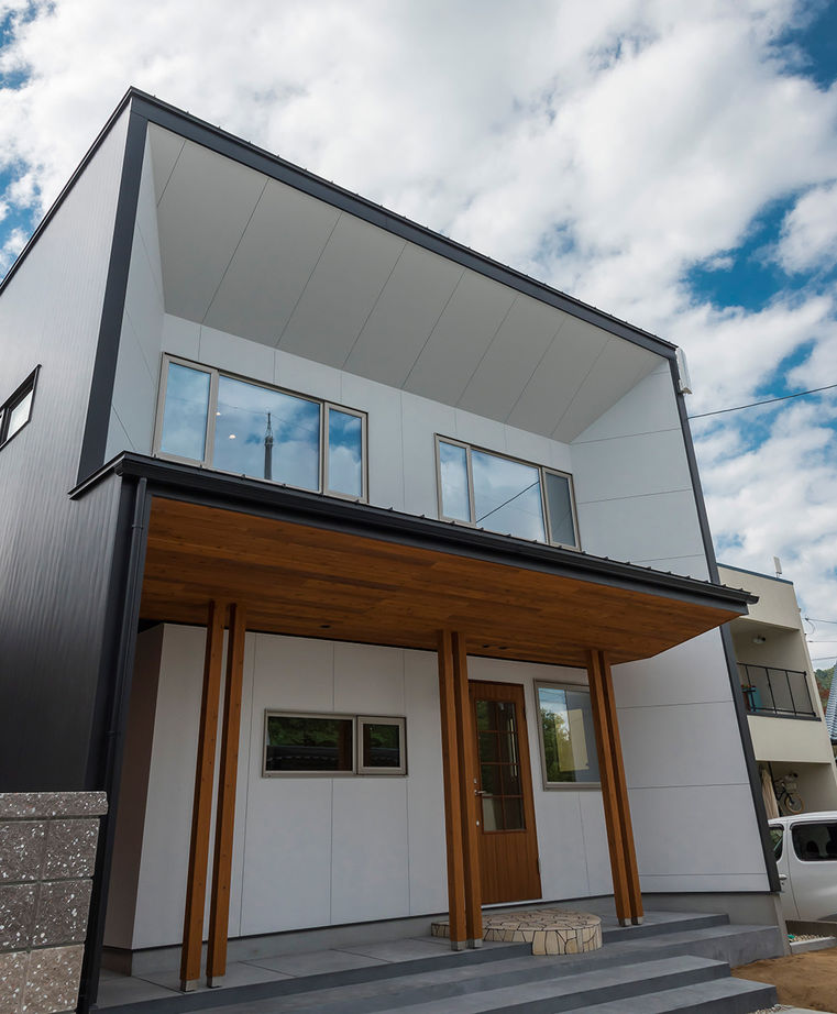 Nstyle+oneナカヒロハウジング 【2600～2699万円×事務所兼用住宅】パークビューを楽しむ2階リビング。温熱環境にこだわり全窓にAPW(R)430の建築実例画像1