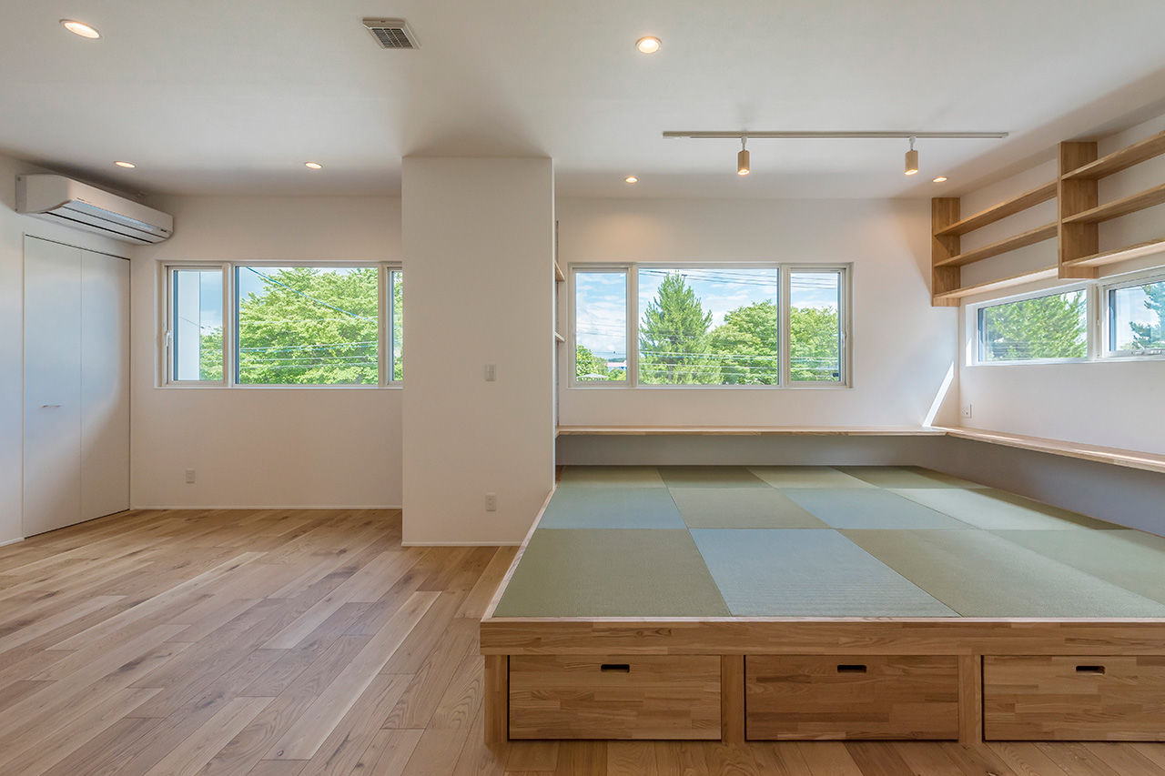 Nstyle+oneナカヒロハウジング 【2600～2699万円×事務所兼用住宅】パークビューを楽しむ2階リビング。温熱環境にこだわり全窓にAPW(R)430の建築実例画像7