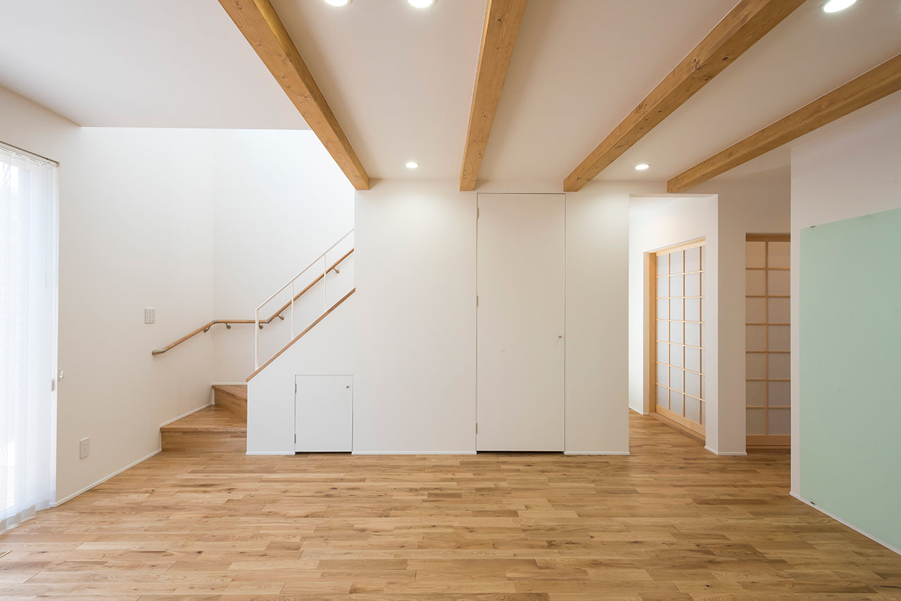 Nstyle+oneナカヒロハウジング 【1900～1999万円×4LDK×吹抜け階段】省スペースでも広々と明るいLDKで暮らすL字型のスタイリッシュな家の建築実例画像4