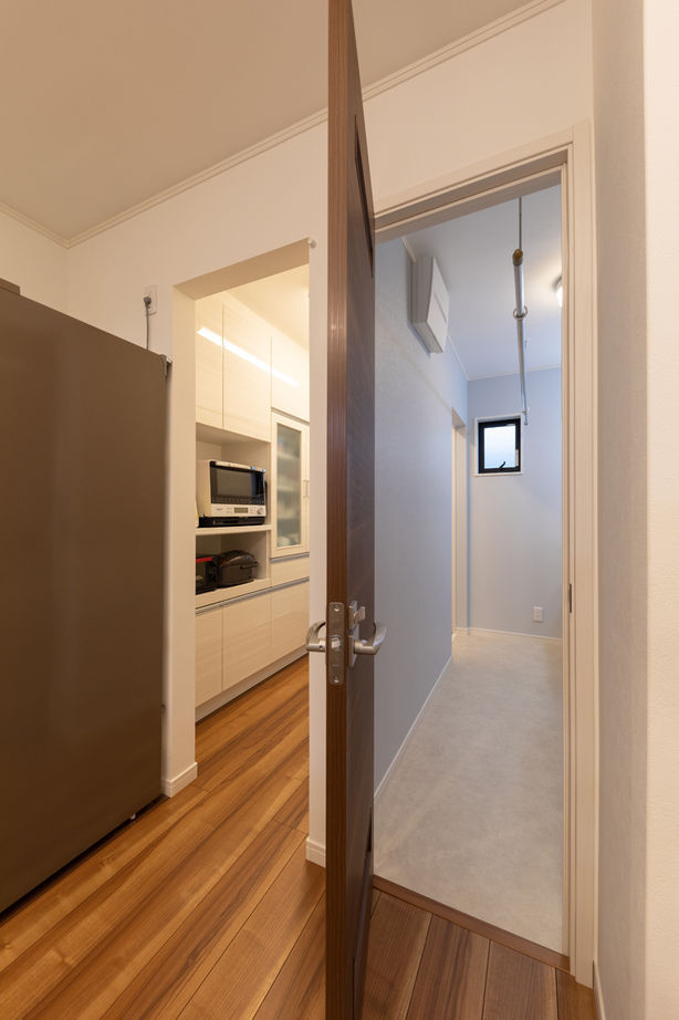 ヒノキブン 【名古屋市/間取り図/建て替え/狭小３階建】間口約５ｍの家。部屋数も収納も充実。開放感たっぷり２階LDKの建築実例画像7