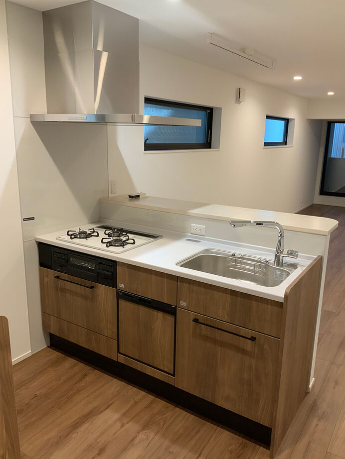 ヒノキブン 【愛知県名古屋市/狭小3階建＆2階LDK/店舗兼用】間口2.7mの空間に、快適な暮らしと店舗が両立！の建築実例画像4