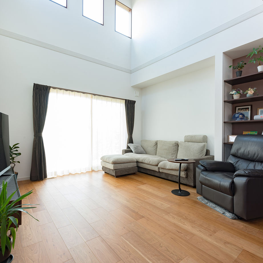 シアーズホーム 【熊本市/平屋/3LDK＋小屋裏収納/間取り図有】湯布院風の庭と美しく調和する和モダンにこだわった平屋の建築実例画像2