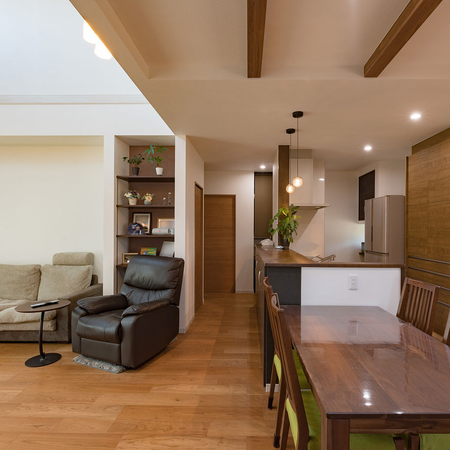 シアーズホーム 【熊本市/平屋/3LDK＋小屋裏収納/間取り図有】湯布院風の庭と美しく調和する和モダンにこだわった平屋の建築実例画像3