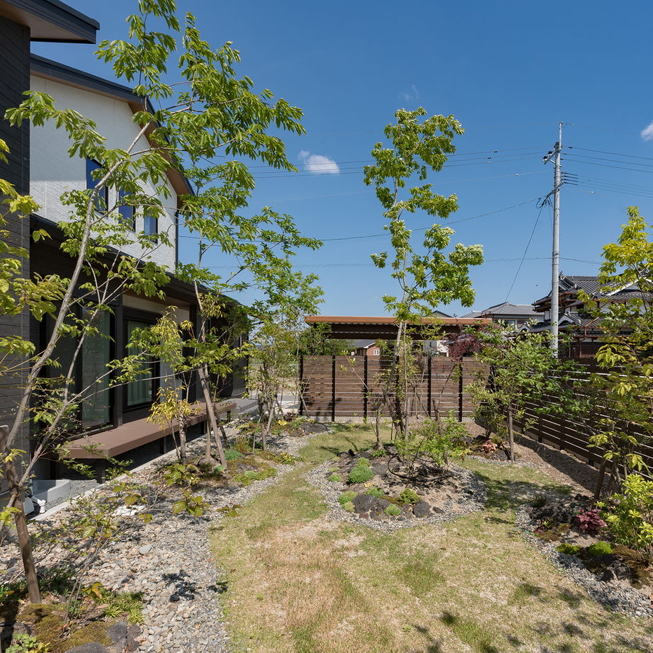 シアーズホーム 【熊本市/平屋/3LDK＋小屋裏収納/間取り図有】湯布院風の庭と美しく調和する和モダンにこだわった平屋の建築実例画像9