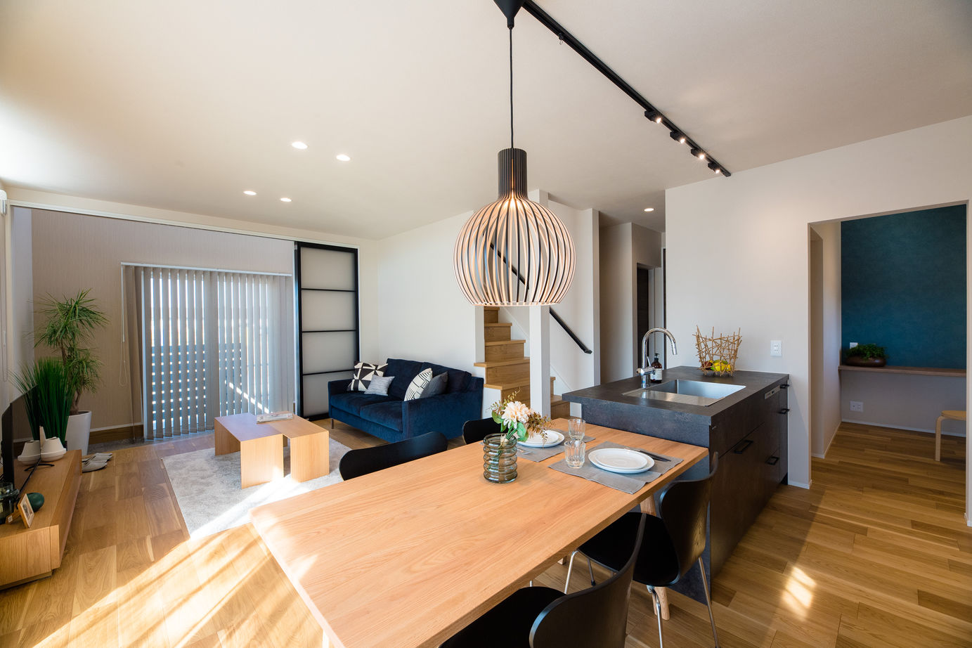 シアーズホーム 【熊本市／3LDK＋土間】趣味を楽しむ土間スペースと書斎としても使える多目的な家事室のある家の建築実例画像3