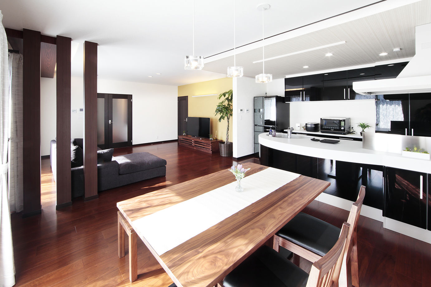 「完全フル装備の家」富士住建 【家事動線/収納充実/間取図有/外観デザイン】予算内でイメージ通りに仕上がったフル装備の家の建築実例画像4