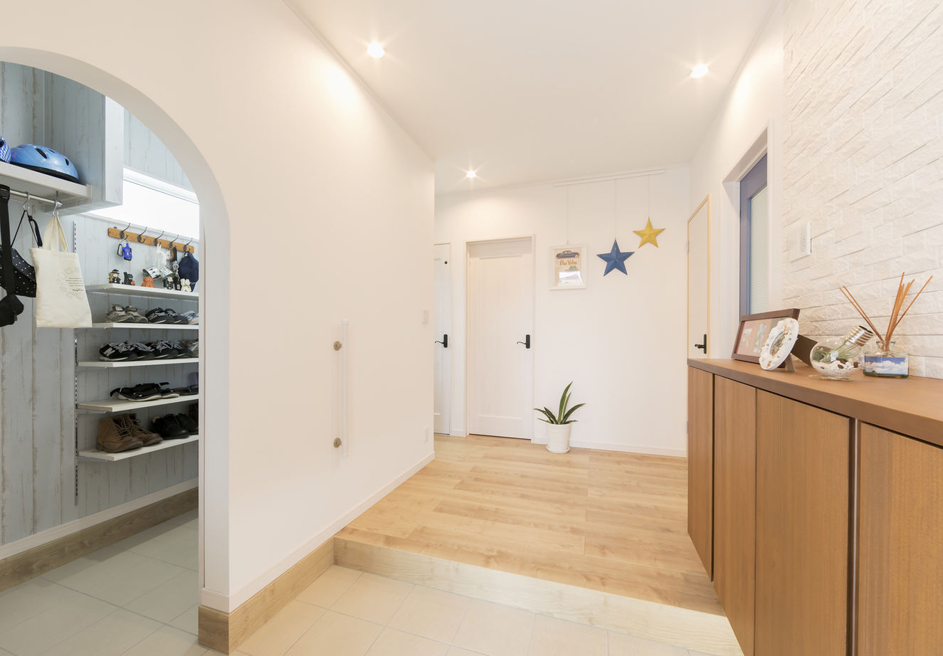 「完全フル装備の家」富士住建 【2000万円台/吹抜け/ランドリールーム/ナチュラル/間取り図】家事動線・設備・コスパに優れたフル装備の家の建築実例画像6