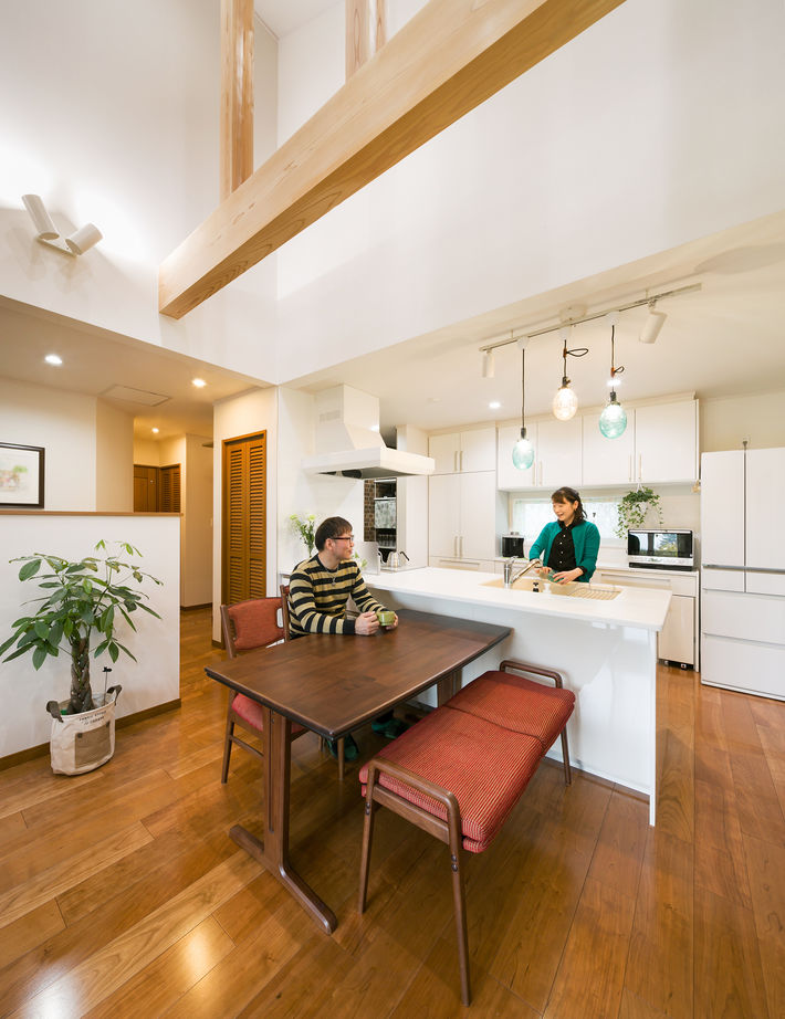 「完全フル装備の家」富士住建 【平屋/1000万円台/家事動線/間取り図有】フル装備の平屋が実現した明るさと開放感あふれる贅沢空間の建築実例画像4