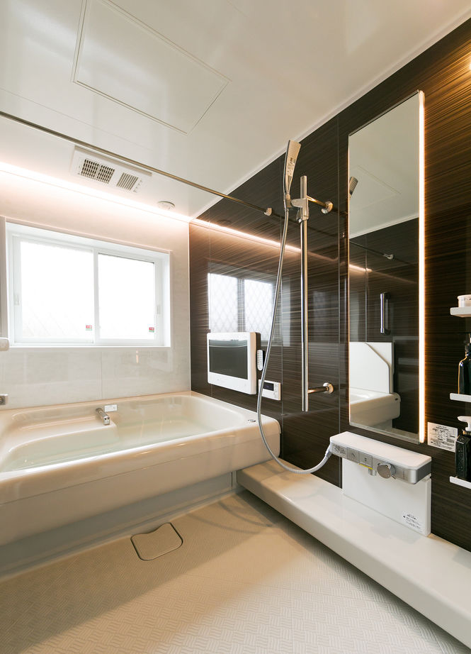 「完全フル装備の家」富士住建 【平屋/1000万円台/家事動線/間取り図有】フル装備の平屋が実現した明るさと開放感あふれる贅沢空間の建築実例画像9